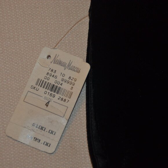 NWT Tahari Long Sleeve V-Neck Velvet Gown BLACK Neiman Marcus SIZE 4 - Picture 5 of 8